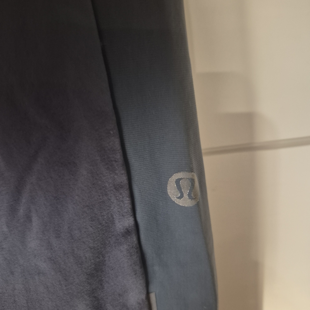 Lululemon Black and Gray Jacket
